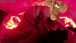 Watch Arabian Snowwhite's curvy body and hot ass get pounded hard with a dildo in Doggy Style