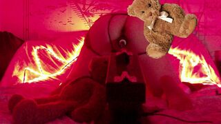 Watch Arabian Snowwhite's curvy body and hot ass get pounded hard with a dildo in Doggy Style