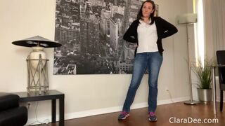Chastity Games 11 - how many Fingers - Guessing JOI Game by Clara Dee - 2 image